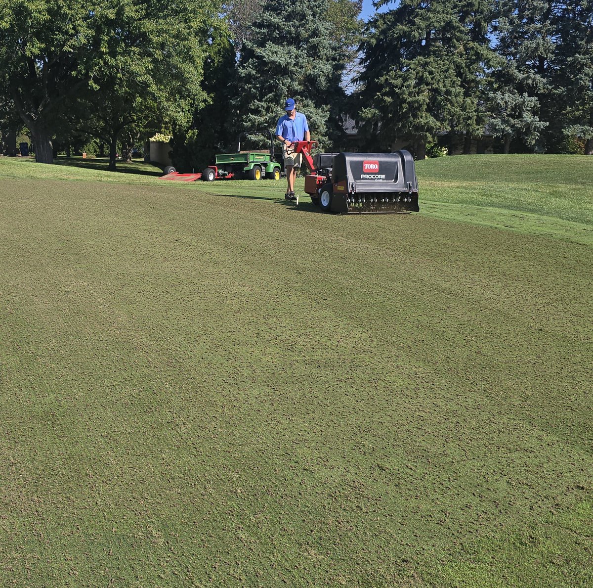 SuperTimG132's tweet photo. Good day to tear some stuff up!! 1st time using @NinjaTines Verti Cut, NinjaXL, blow, roll, mow and can barely tell we were there!! Recovery has been good this should ramp it up even more! Sand and Humic coated gypsum tmrw. https://t.co/FVdittk6kA