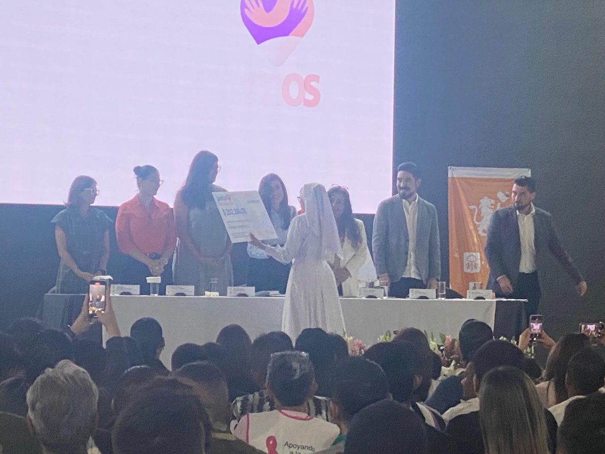 lider919's tweet image. #Sociedad | Entregan apoyos a 32 proyectos como parte del programa Juntas nos Cuidamos 

📎 lider919.com/entregan-apoyo…