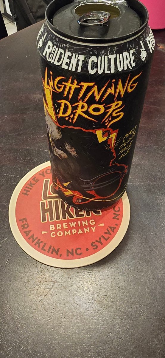 engineereddream's tweet image. When you bring your favorite things from the trail home. Lazy Hiker Brewing Company Franklin NC. RESIDENT CULTURE BREWING CO Charlotte NC.