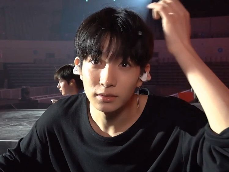 this heeseung has my heart