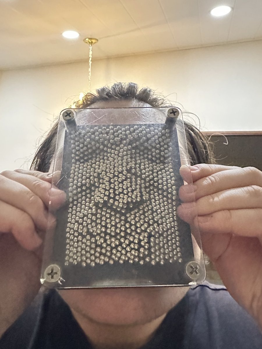 en 1h jugamos vs akv por el pase a la gran final ^-^ 

pasen a apoyar en twitch.tv/valorant_la #SomosMYVRA💜