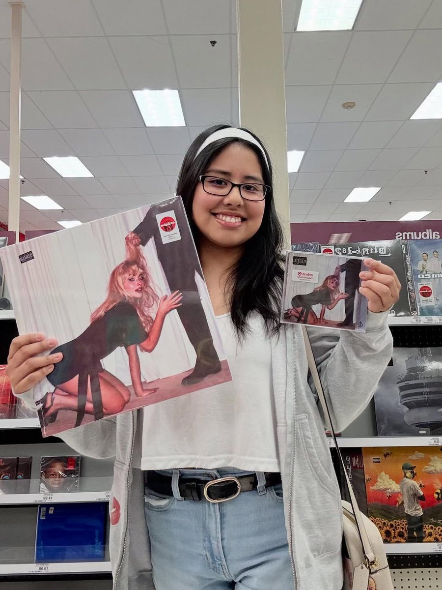 TeamSabrina's tweet image. our fav little tradition 🐾 head to ur local @Target to get ur own cds/vinyl to help count toward first week sales.
