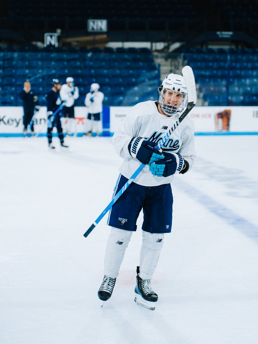 MaineIceHockey's tweet photo. Some frames from Practice No. 1 📸

#BlackBearNation // #JourneyNorth https://t.co/lu0SrHsqhl
