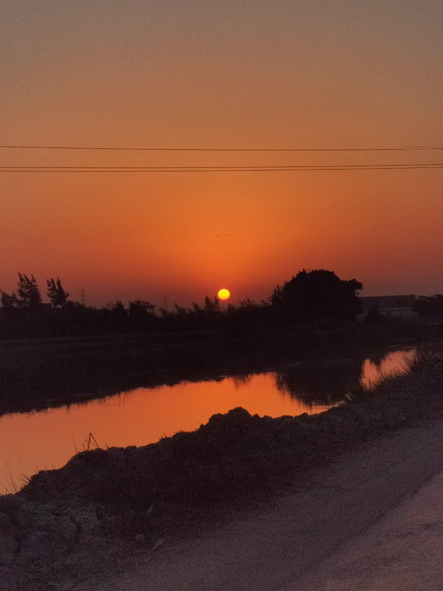 من الغروب على تويتر طازه
