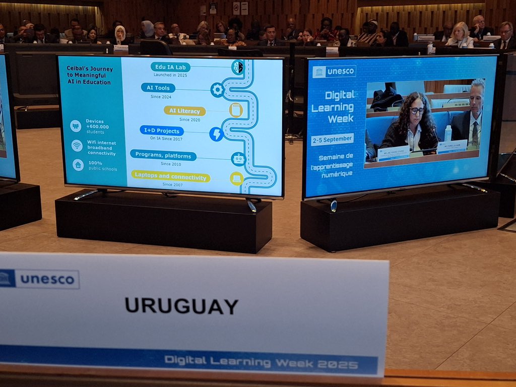 Hoy tuve el honor de presentar la experiencia de Uruguay en IA que venimos desarrollando desde <a href="/Ceibal_Uy/">Ceibal</a>, en la reunión ministerial de la Digital Learning Week de la <a href="/UNESCO/">UNESCO 🏛️ #Education #Sciences #Culture 🇺🇳</a>. Gracias <a href="/MEC_Uruguay/">Ministerio de Educación y Cultura</a> <a href="/JoseCarlosMahia/">José Carlos Mahía</a> por la confianza #EduIAlab #DLW