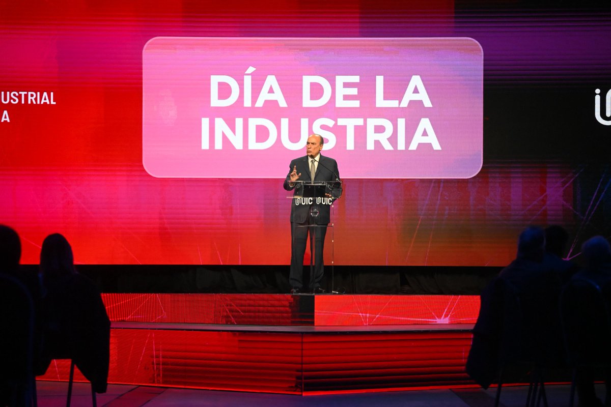 Lisandro Catalán (@catalanlisandro) on Twitter photo En el Día de la Industria, acompañé al jefe de Gabinete, <a href="/GAFrancosOk/">Guillermo Francos</a>, al 17° Coloquio Industrial en la provincia de Córdoba, donde dialogamos con empresarios, autoridades nacionales y provinciales sobre el enorme potencial del sector.
Desde el Gobierno nacional liderado por el En el Día de la Industria, acompañé al jefe de Gabinete, <a href="/GAFrancosOk/">Guillermo Francos</a>, al 17° Coloquio Industrial en la provincia de Córdoba, donde dialogamos con empresarios, autoridades nacionales y provinciales sobre el enorme potencial del sector.
Desde el Gobierno nacional liderado por el