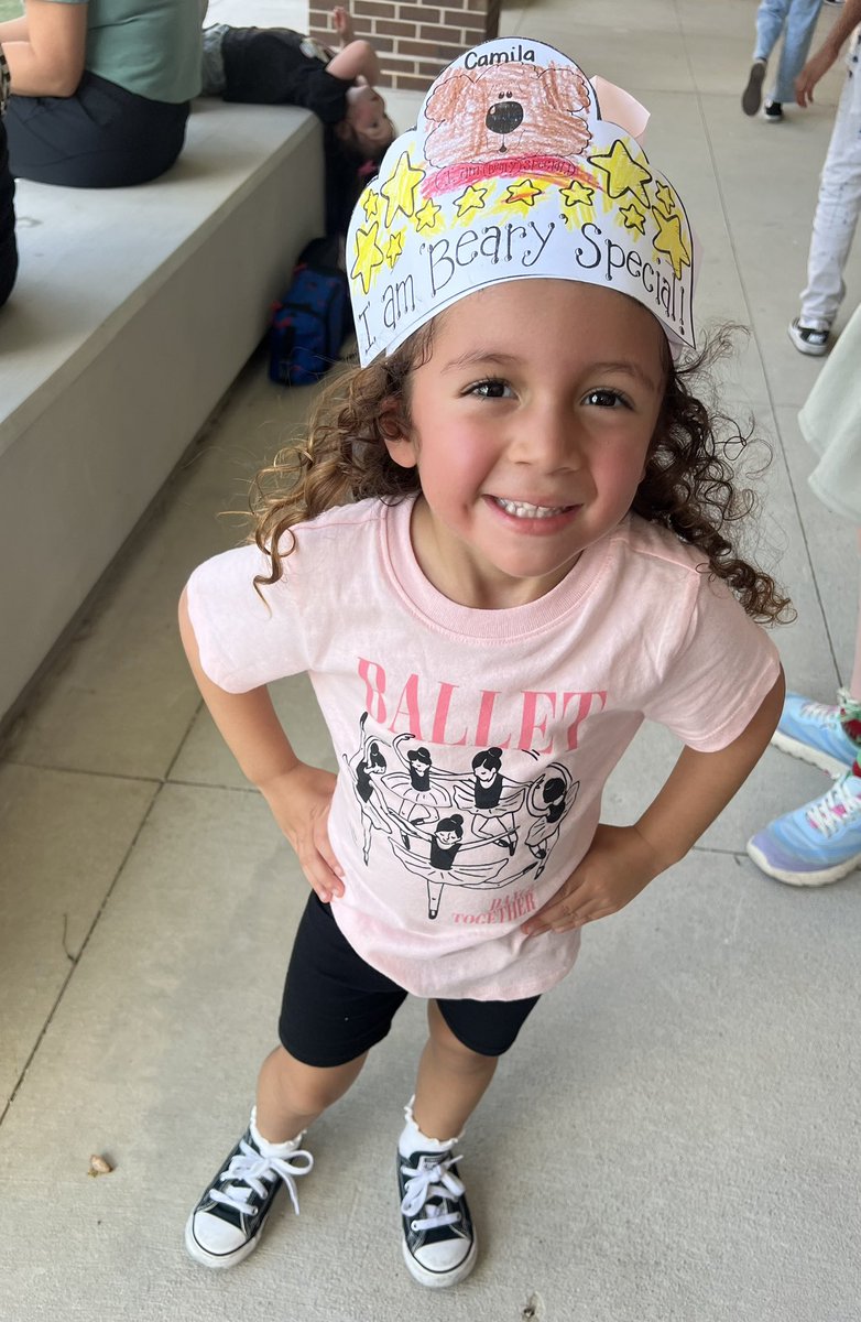 Started out rough, but my big girl is killing it in Pre-K now! She loves her school &amp; is proud to be a FOX! 💚🦊 #KKE #ThePlaceToBe