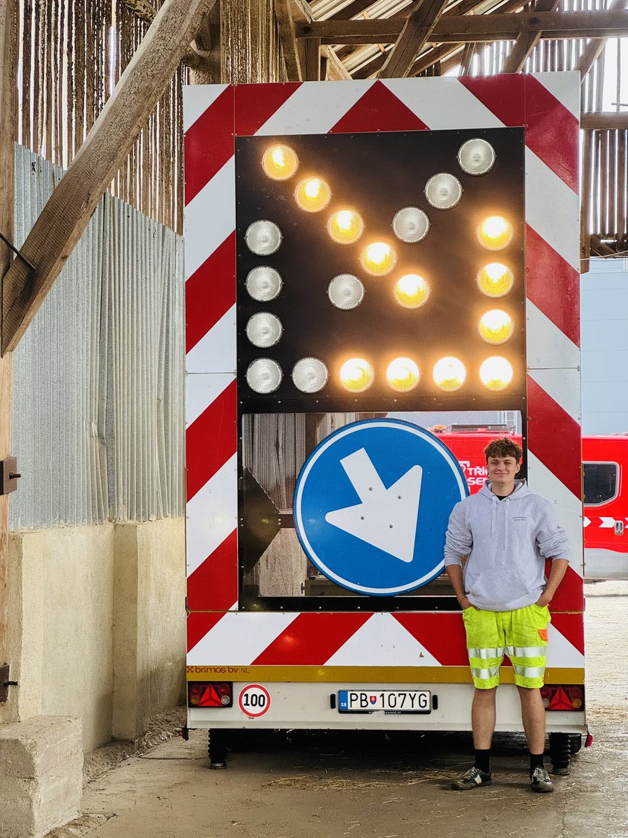 juch, 🇳🇱 šipka na 🇸🇰 RZ u nás ve stodole :Dd