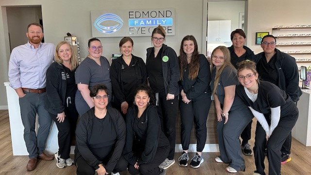 nJoyVision's tweet image. 👏🏻Big thanks to @EdmondEyeCare for welcoming nJoy&apos;s Beverly Fox today! She had the pleasure of meeting with Drs. Matthew Morris, Tracy Morris, Claire Moore &amp;amp; staff to discuss #LASIK #EVOICL, #LensReplacement &amp;amp; #CataractSurgery for patients. They&apos;re an awesome group! #nJoyVision