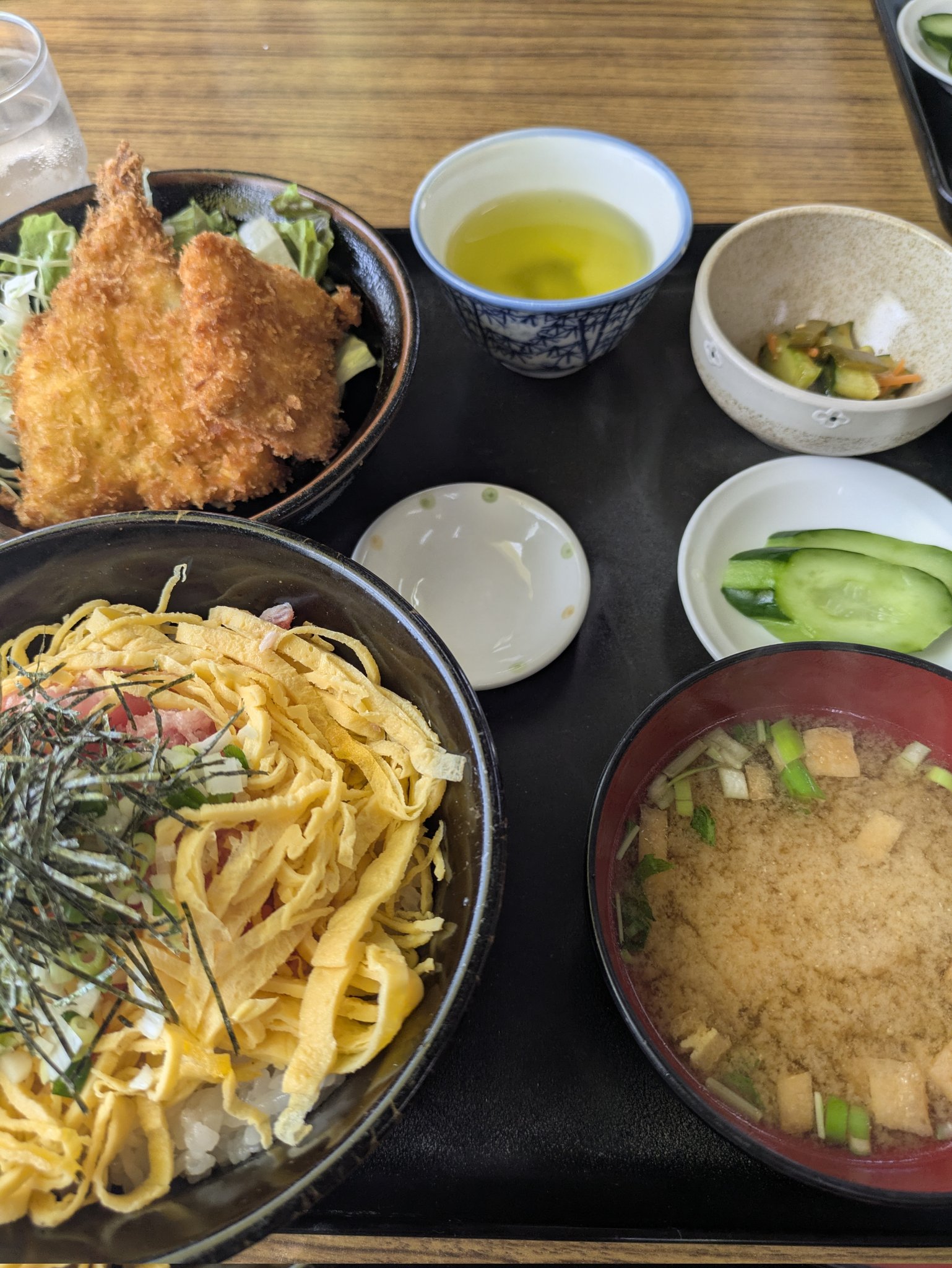 ６点◆平戸焼 三川内焼◆十四代 玉泉作◆冷茶・焼酎・ビールグラス②茶托②盛皿② 6点◇平戸焼 三川内焼◇十四代 玉泉作◇冷茶・