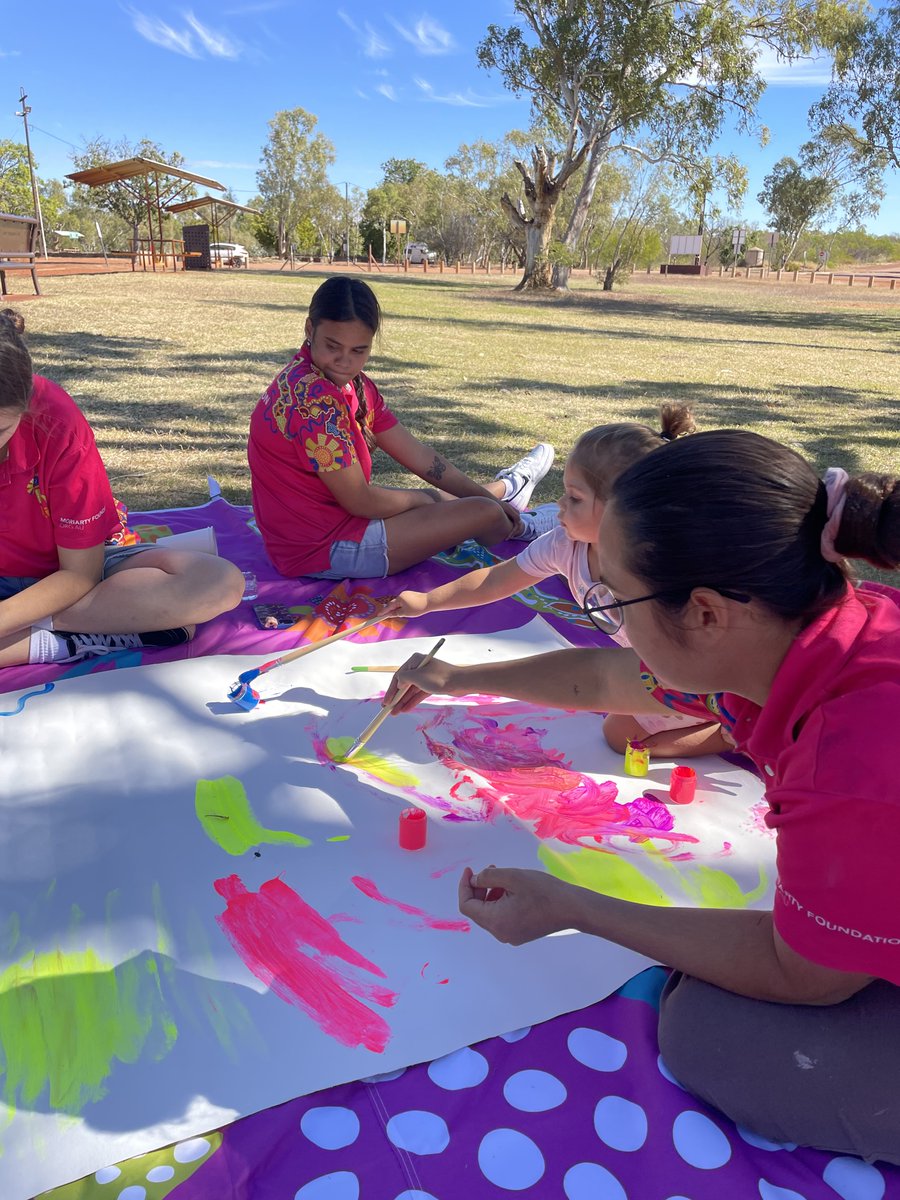 Indi Kindi tweet media