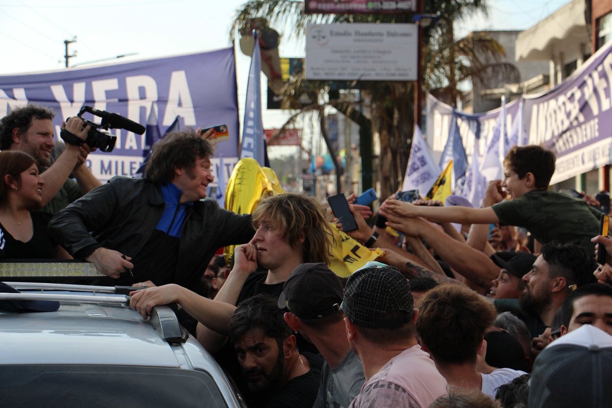 En 2021, en 2023 y en 2025. No les tenemos miedo, nuestras ideas no se negocian. 
Nos vemos mañana nuevamente <a href="/JMilei/">Javier Milei</a>