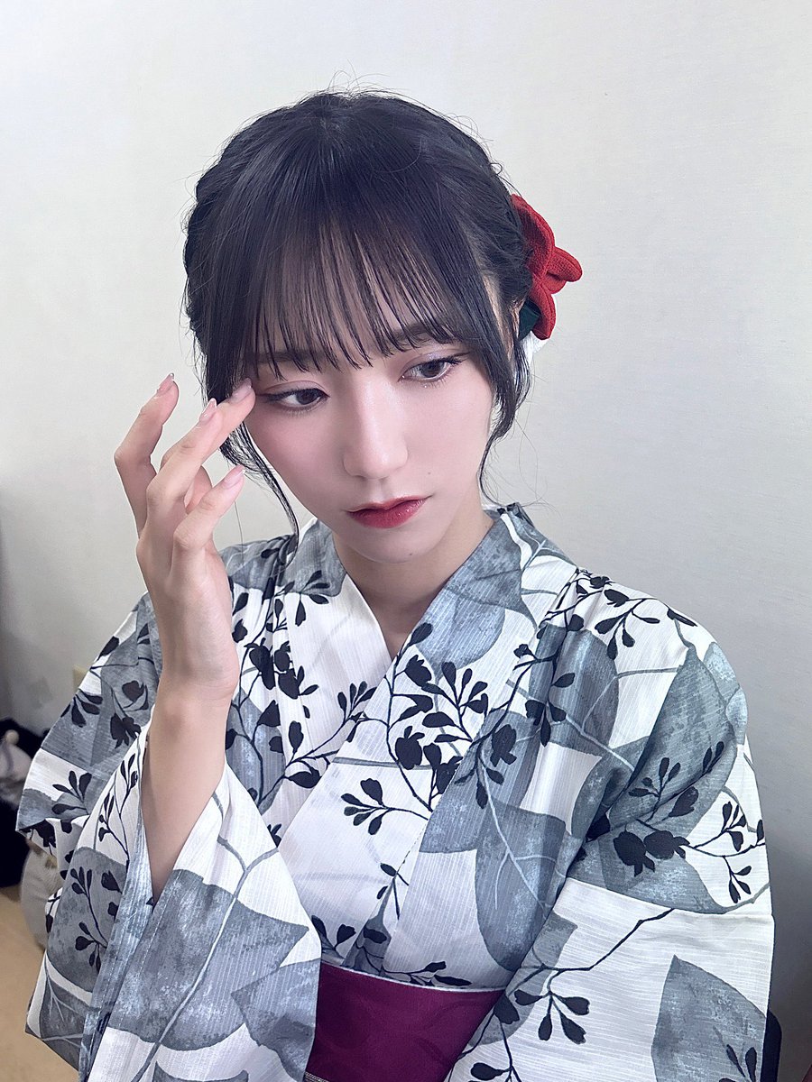 人生最後の夏祭り行くなら衣織さんがいいに決まってる。