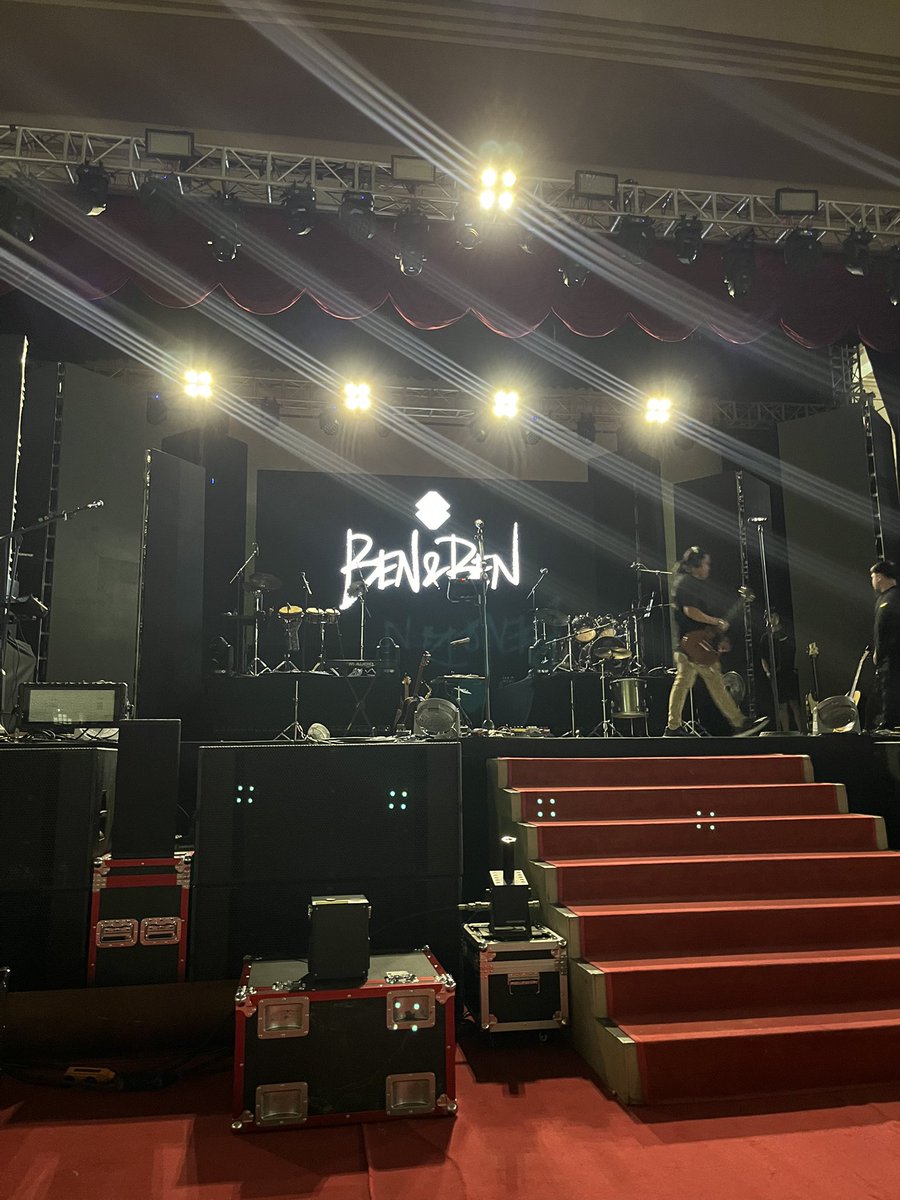 FSSQUAD3's tweet photo. @BenAndBenMusic thank you for coming to Bacolod city I had so much fun and @miguelbenjamin_ thank you for that little talk back stage I hope we can talk more again https://t.co/gvYYHEuFqD