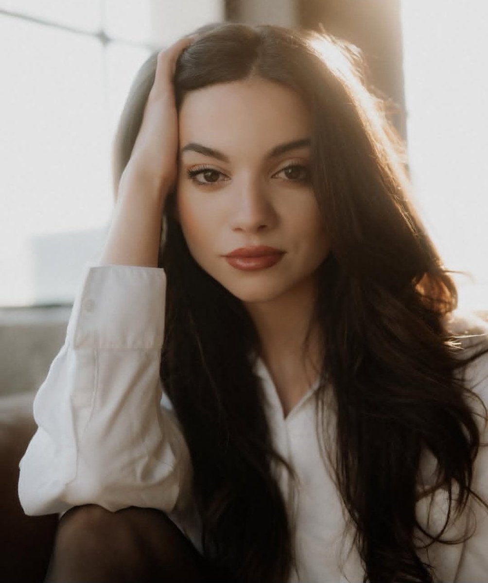 mierhealey's tweet image. happy bisexual month to lauren lavera and mia healey, two bi beauties! canNOT wait for their lesbian horror movie #twisted to be released