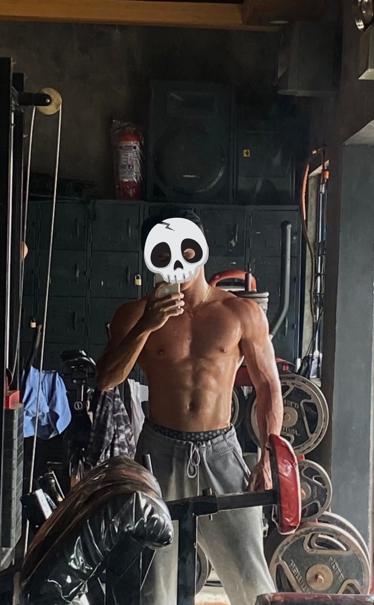 HolyArchKnight's tweet image. What if magstaycation tayo? G ka ba?