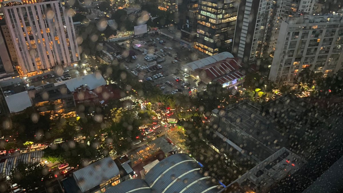 nallely q.aranda tweet media