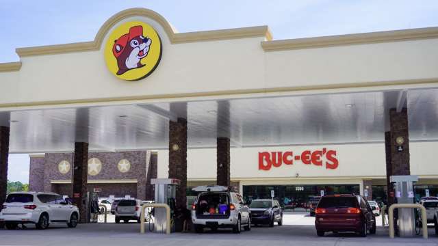 Infamous travel stop center Buc-ee's coming to Springville…so I was one city off.   ksl.com/article/513692…