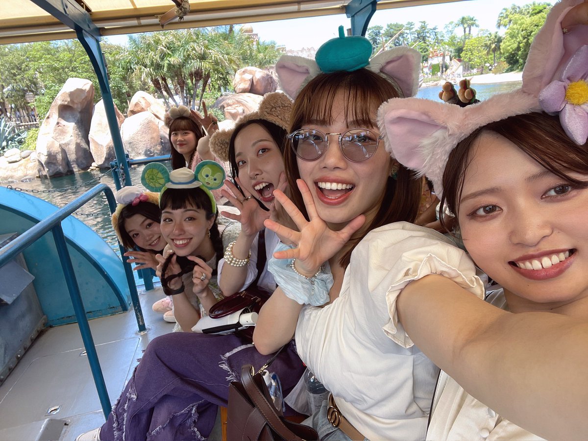 絶賛リハ期間中の華美ですが
怒涛すぎるので写真がありません！！

なので華美off in Disneyを置いておきます🏰🐭