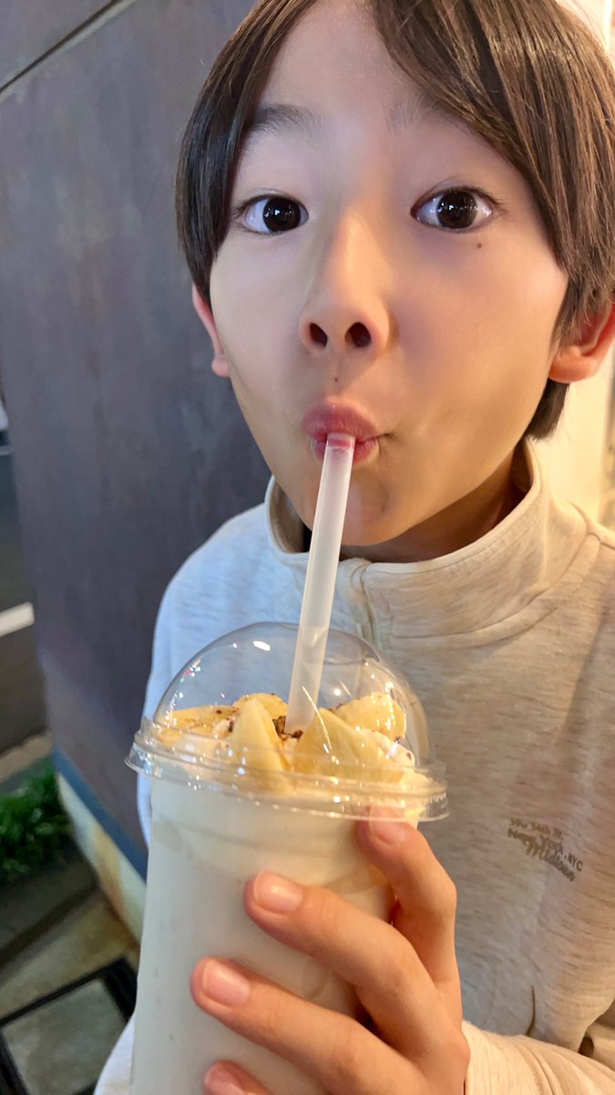 バナナシェイク How to make Banana shake!!☕︎バナナシェイクの作り方