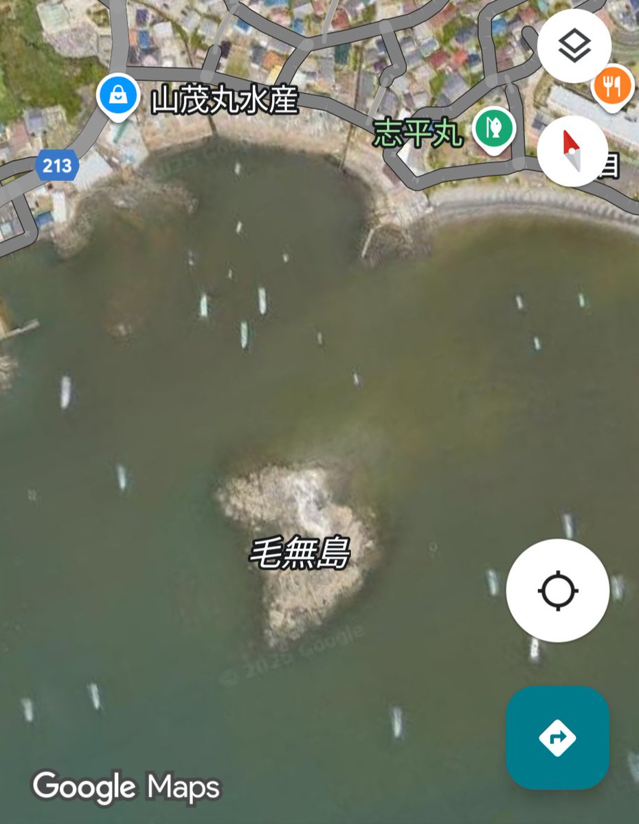 島の名前はともあれ、こんな無人島みたいなとこでひたすらマゴチ釣行してみたい(笑)
移住するかな！？