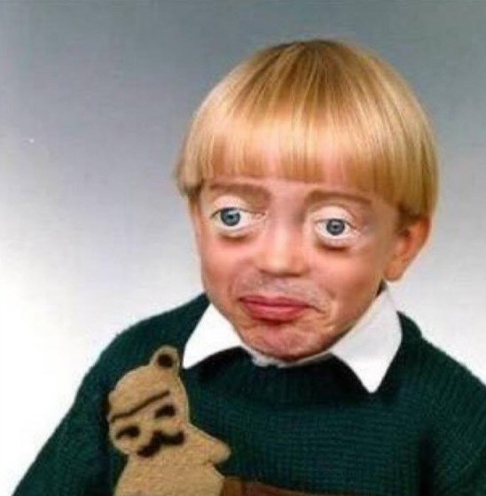 CelineAndC's tweet image. Una vez le dije a mi ex que ya no iba a pagar Netflix porque se distraía mucho (una persona tan vaga que no aseaba su casa por ver series) y me contestó que si era por el dinero, no tenía que restregarle en la cara que yo sí tenía papás solventes.
What's wrong with u