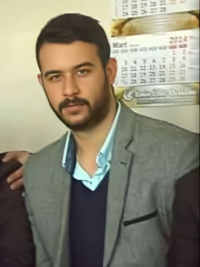 Bir yiğit ardından, 3846. gün.

Hüznün adı Fırat!
Öfkenin adı Fırat!
Kederin adı Fırat!

Unutma, unutturma.
#FıratYılmazÇakıroğlu