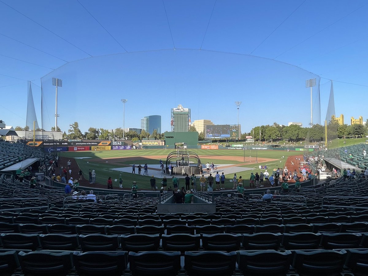 tap_916's tweet photo. MLB観戦30箇所目
Athletics 暫定本拠地、Sutter Health Park
vs Rangers 

遂に30球場観戦達成です！

これまでイイねやコメント下さった方々、ありがとうございました。ほぼ自分のための記録としてツイートしてたのですが皆さんのご支援もとても嬉しかったです https://t.co/T696Y3Do9c