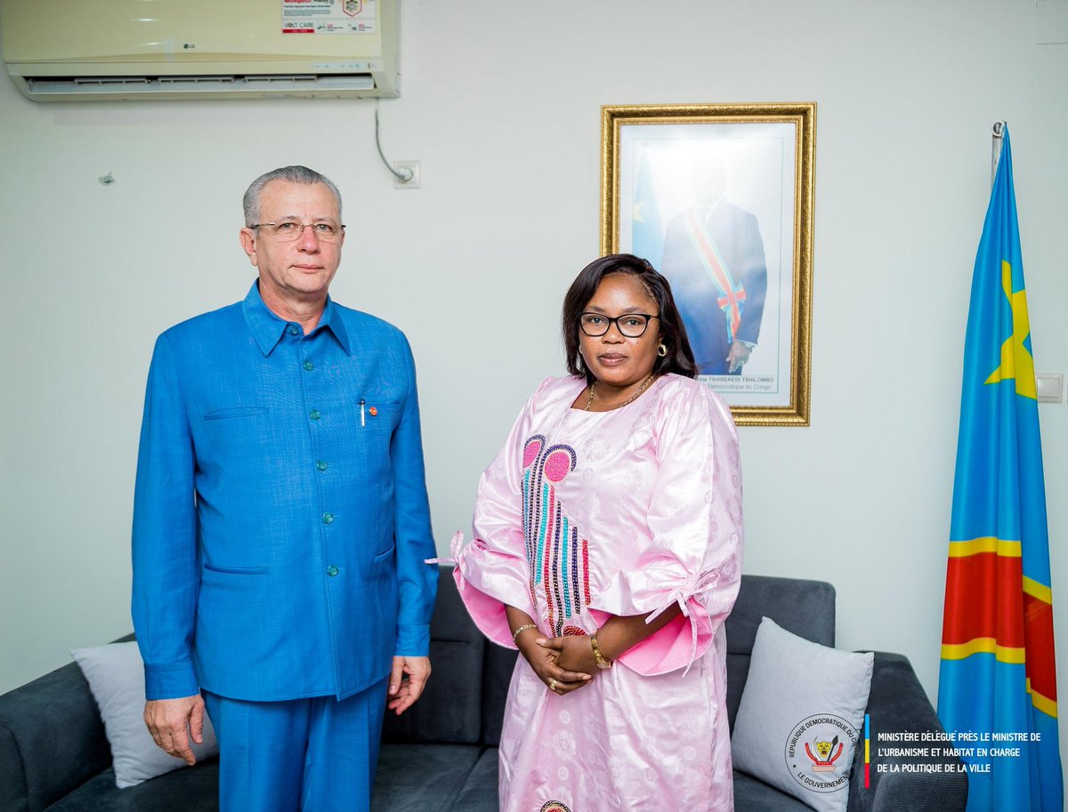 Nos villes ne doivent plus être les fruits de l’improvisation, mais les résultats d’un avenir réfléchi
 Min. Déléguée à la Politique de la Ville,  <a href="/BangasaAngele/">Angele Bangasa</a> lors de son audience avec le Sén. <a href="/JeanBamanisa/">Jean Bamanisa</a> , Président ExpoBétonRDC, autour de la 10ᵉ grand salon <a href="/BunduIb/">Icha Bundu</a> .