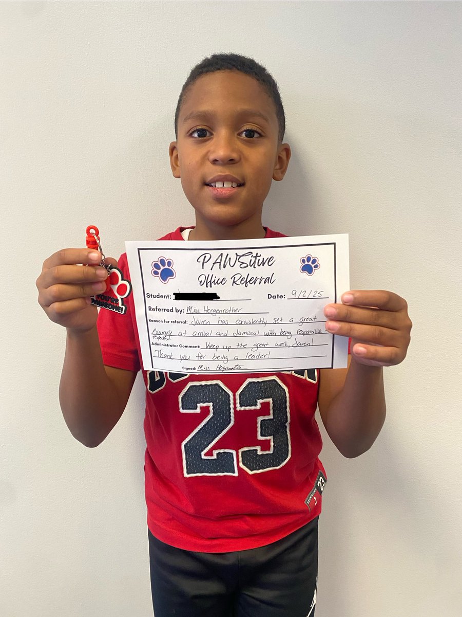 Miss Hergenrother tweet media