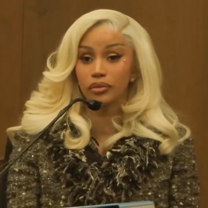 Cardi B has won the civil assault lawsuit brought against her by a security guard, Rolling Stone reports. 

(rollingstone.com/music/music-ne…)