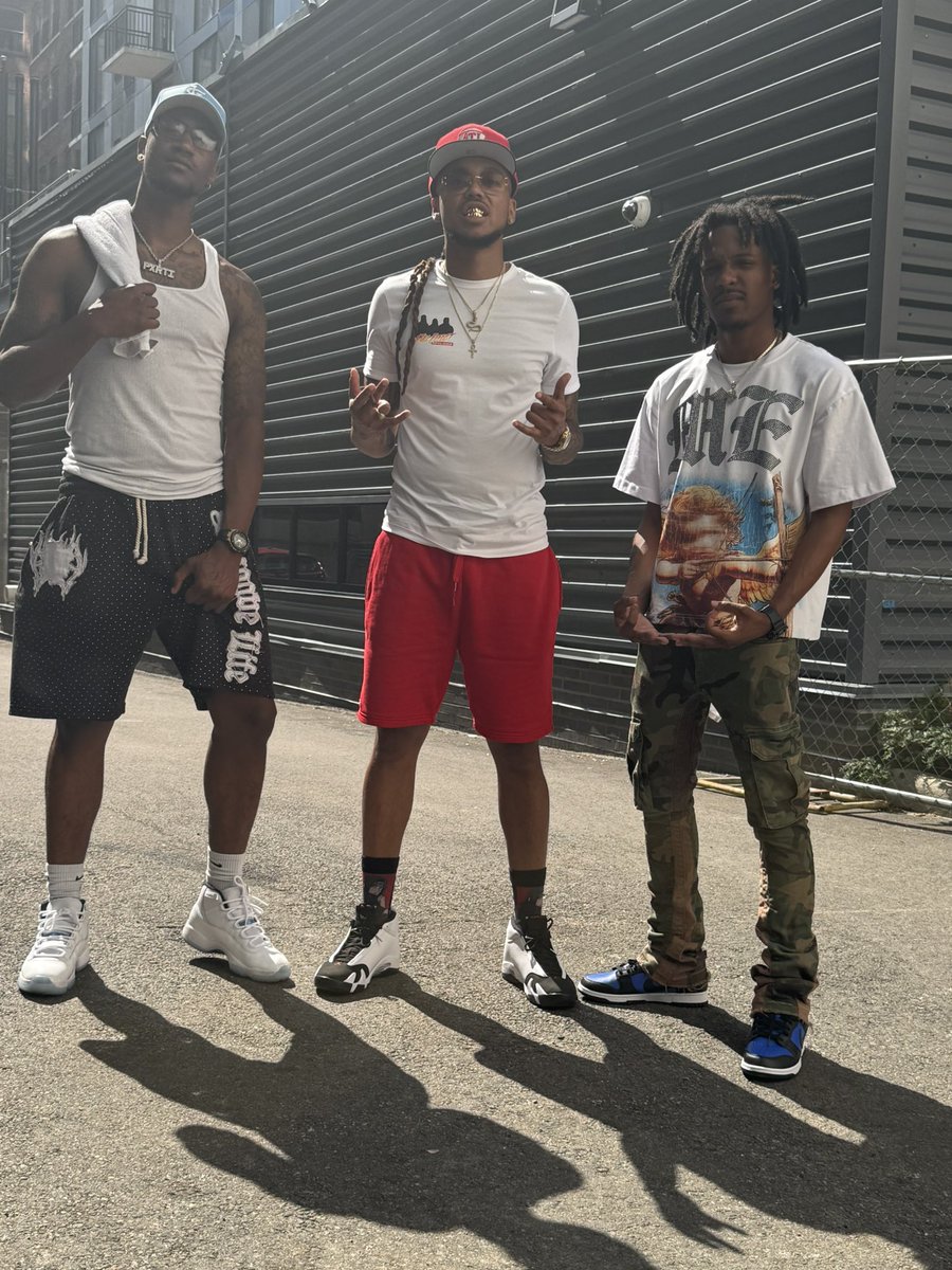 melodramatic_jr's tweet photo. Dabadguyz  just blitzed the scene labor day weekend #kingofthecabin @HousePxrti @VinoCollins #bar4barcamp #febl #mopboyz https://t.co/RA4w4XgPCH