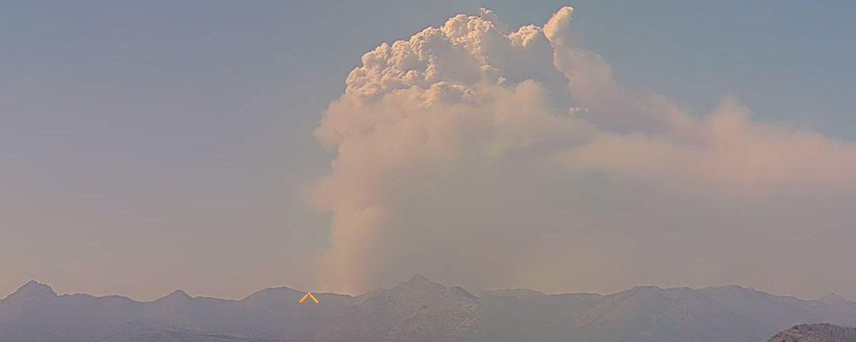NSDwx's tweet image. #WildcatFire, #BearGulchFire, #LowerSugarloafFire, and #CrownCreekFire/#BlackhawkMountainFire all burning actively this afternoon. 
Read the latest WA Smoke Blog for more info ➡️ wasmoke.blogspot.com 
#wawx #wawildfire