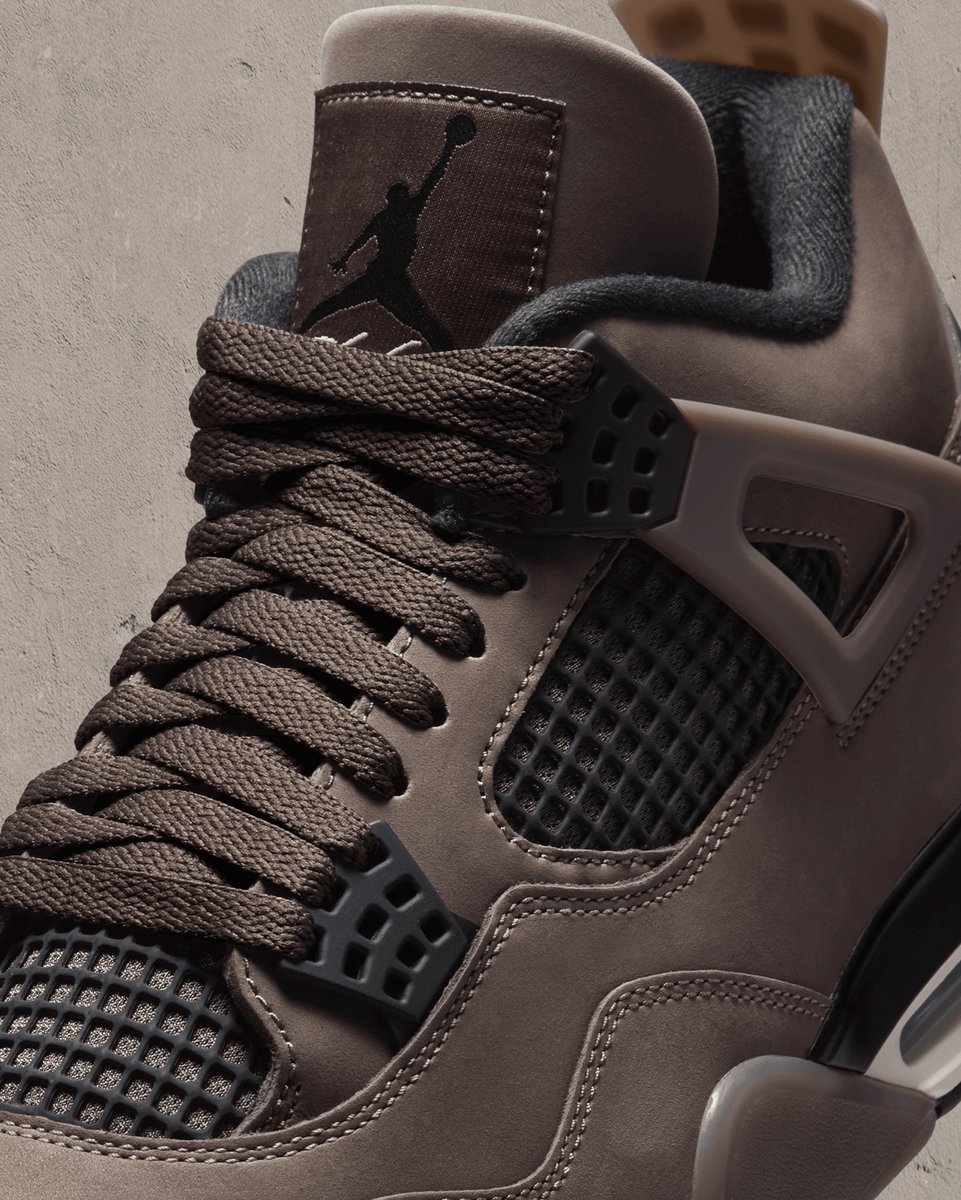 hibbettofficial's tweet image. ⏳The Drop - Jordan 4 Retro &quot;Cave Stone and Black&quot;🗿 

This hot release drops on September 6th in men&apos;s and kids sizes. #retro4

Link: tinyurl.com/y495kb9j