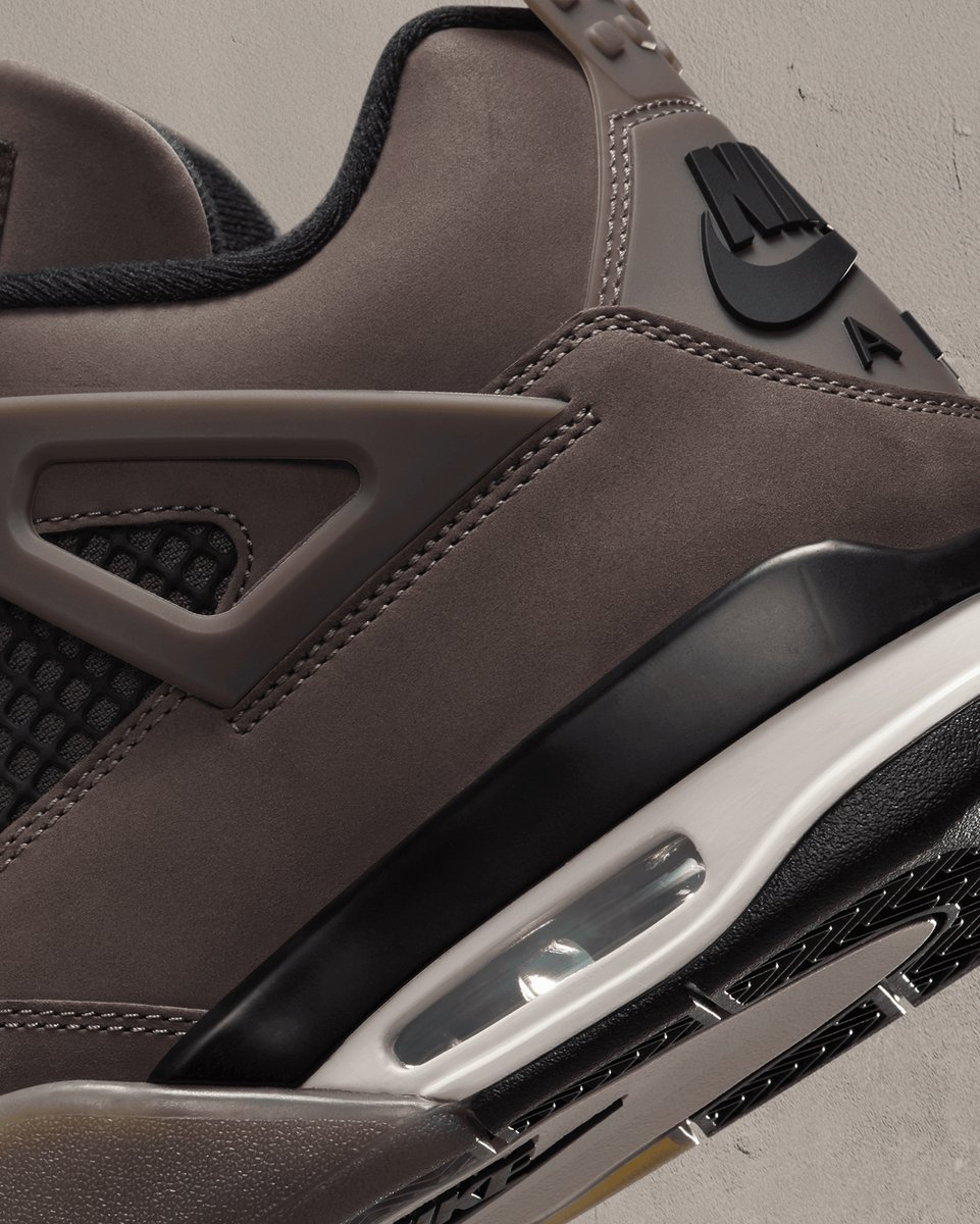 hibbettofficial's tweet image. ⏳The Drop - Jordan 4 Retro &quot;Cave Stone and Black&quot;🗿 

This hot release drops on September 6th in men&apos;s and kids sizes. #retro4

Link: tinyurl.com/y495kb9j