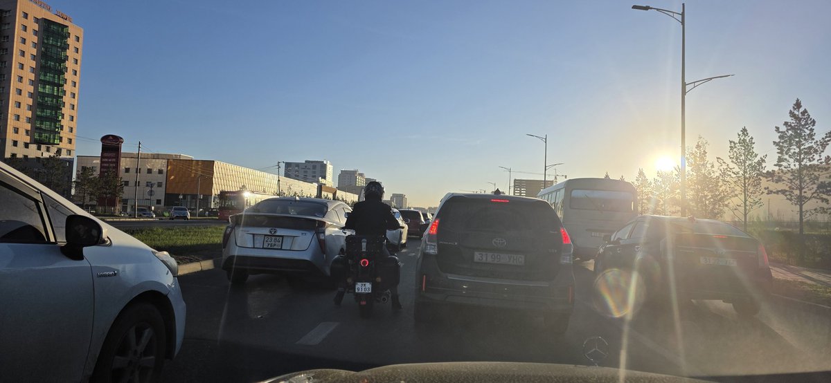 Ямар эрт босдог юм бээ