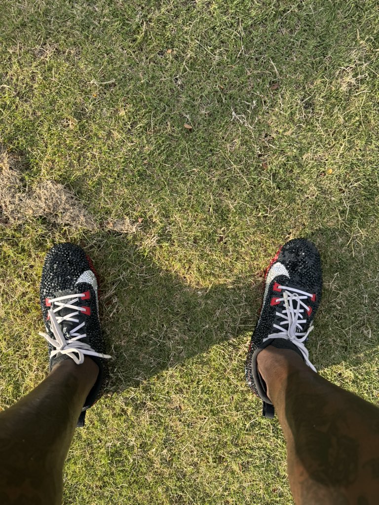 Majin Buu tweet media