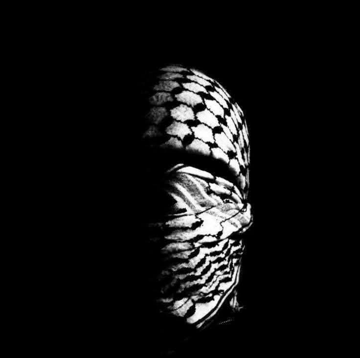 <a href="/Yerosh_lebanon/">Yara 🇱🇧</a> كلما طل علينا الملثم تدفق الإدرينالين في ابداننا و استنشقنا أوكسجين العزة و الكرامة و الذي طالما حرمنا منه . 
طل علينا و أثلج صدورنا ايها الملثم الذي لا يتلعثم
طل علينا فإطلالاتك نوتات موسيقية حريية
تطرب المقاومة و عشاق الحرية.
● إنه لجهاد نصرٌ ، أو إستشهاد.
- كم رائعة👍✌️أنت -