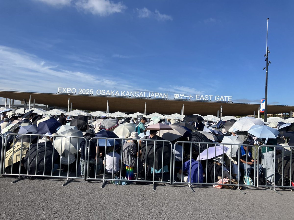 万博きた！
次はいよいよ夢洲ですっていう車内放送にテンション上がった
あと8時前なのに並びすぎ