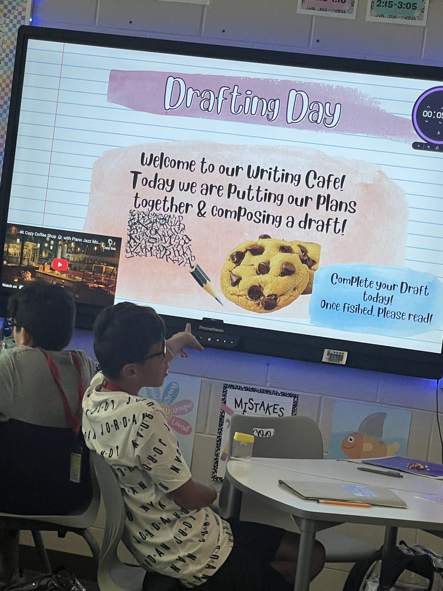 MrsBTeachs's tweet photo. We are BELIEVING in our T’s &amp; S’s this year @salyardsms! Writer’s cafe was a huge success! Feeling those fall vibes and story telling from some of the best 6th graders and 6th grade teachers I know. @CyFairISD #CFISD4all #WeAreSalyards #SalyardsBelieves https://t.co/zCDlmzdrOw