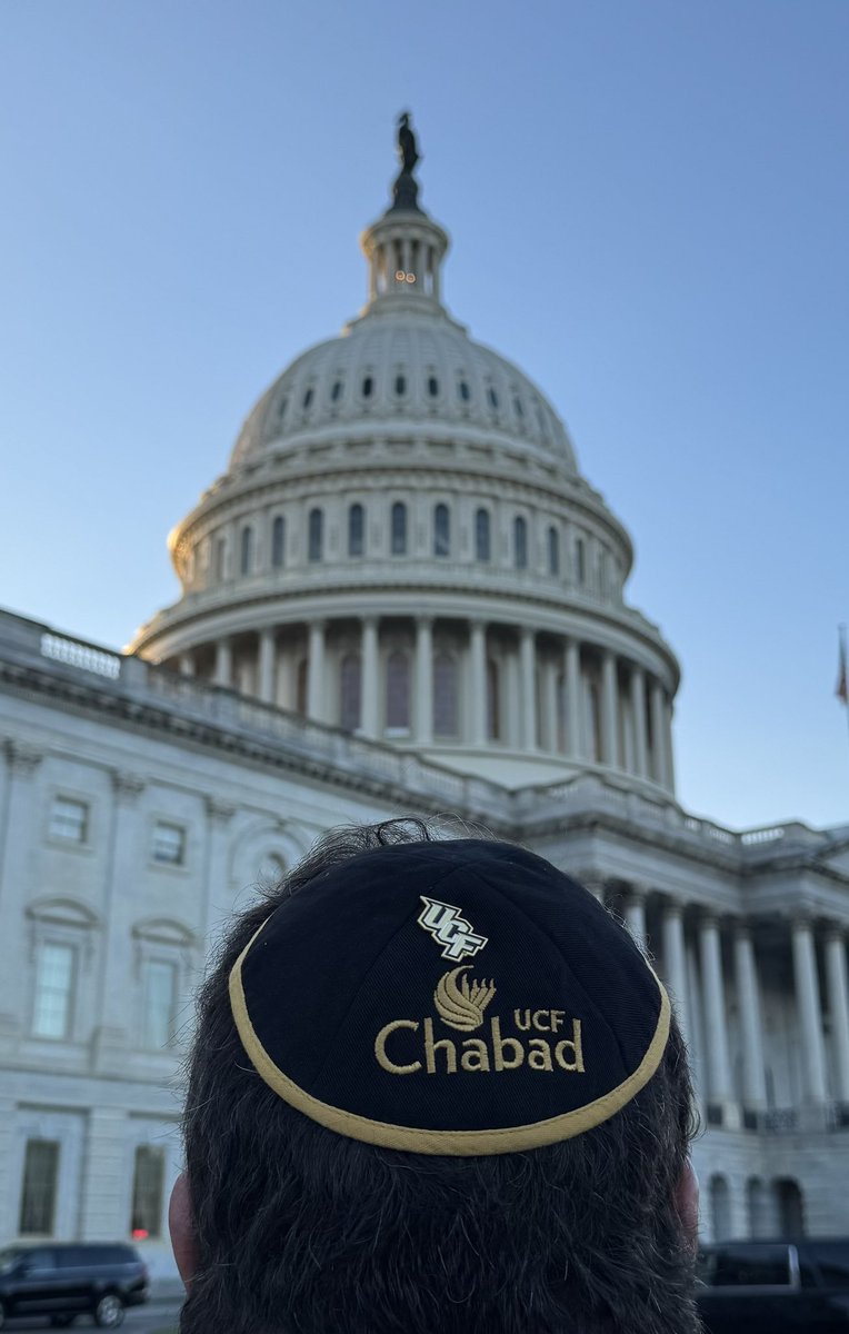 RepFine's tweet photo. Honored to rep @UCF on the floor of the House for my 140th and 141st votes as a Member of Congress! https://t.co/mQHHfeC1WX