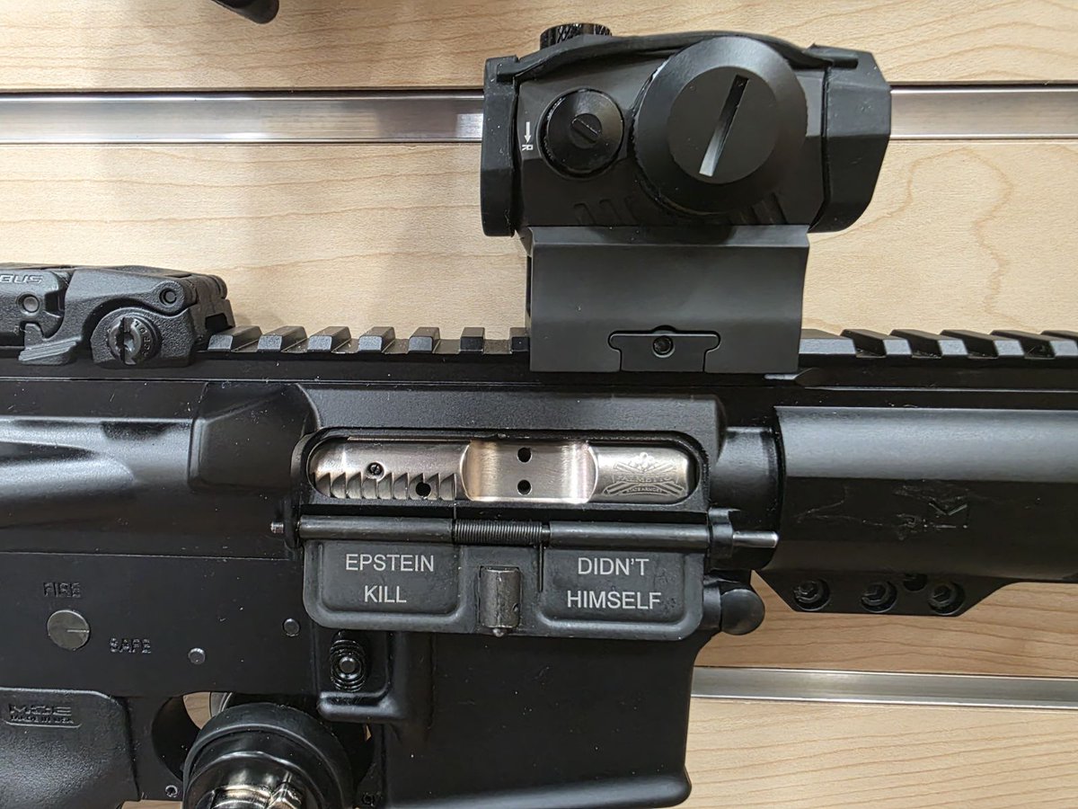 DCFGuns's tweet photo. A perfectly normal dust cover.
#dcf #ar #colorado #epstein #2amemes https://t.co/u961PLfylz