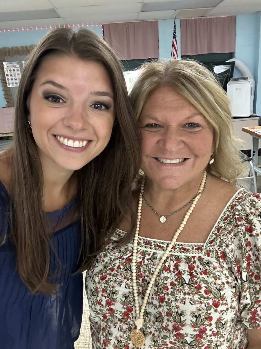 Kayla Bakewell tweet media