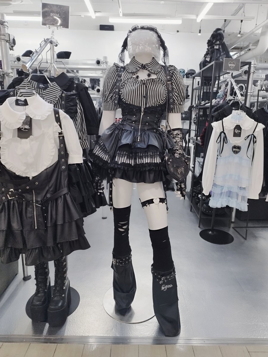 QOOZA_JP's tweet photo. 🩶おすすめコーデ🩶 https://t.co/6maZcUVgzW
