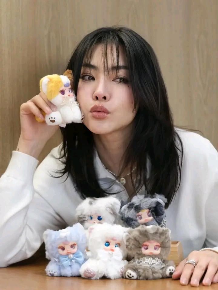 J.আমি তোমাকে ভালোবাসি tweet media