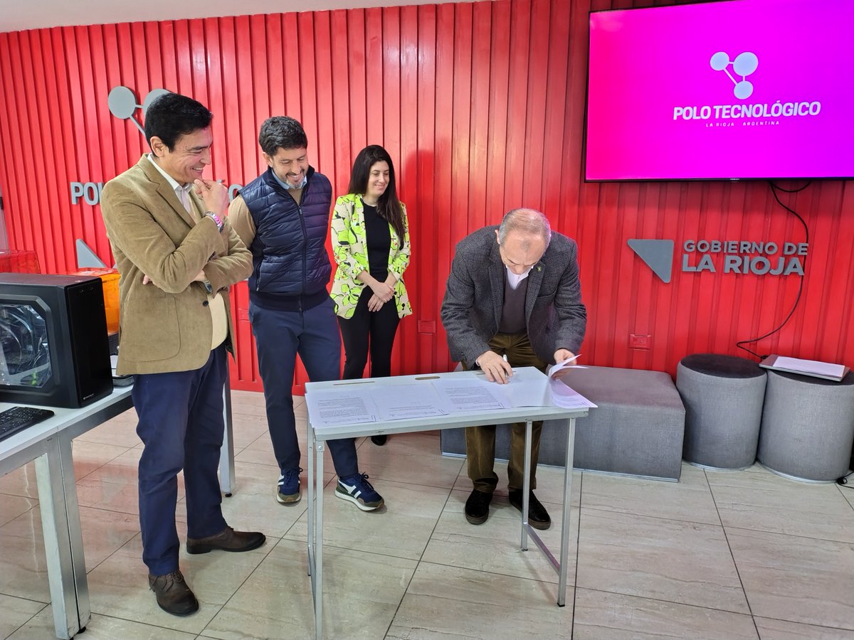 Hugo Vera tweet media