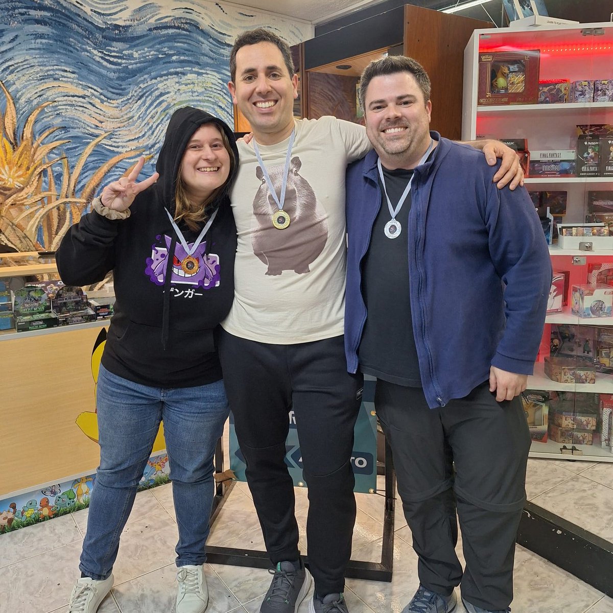 Resultados del torneo de Mario Kart del domingo

📌 Mulligan Center
👥 14 Jugadores

Categoría A:
🥇 <a href="/Focanegra11/">ENEMA_SSBU</a> 
🥈 Elpeto84
🥉 <a href="/fainasito/">Garox</a> 

Categoría B:
🥇 Viejo Gaga
🥈 <a href="/fefou_skyblue/">Fefou!</a> 
🥉 <a href="/yuyin_sm/">Yuyin</a> 

#MarioKart #MarioKart8Deluxe #NintendoSwitchUruguay