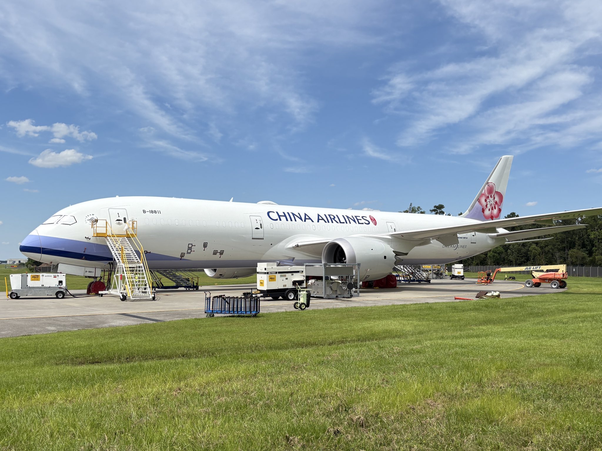Photo by boeingscspotter