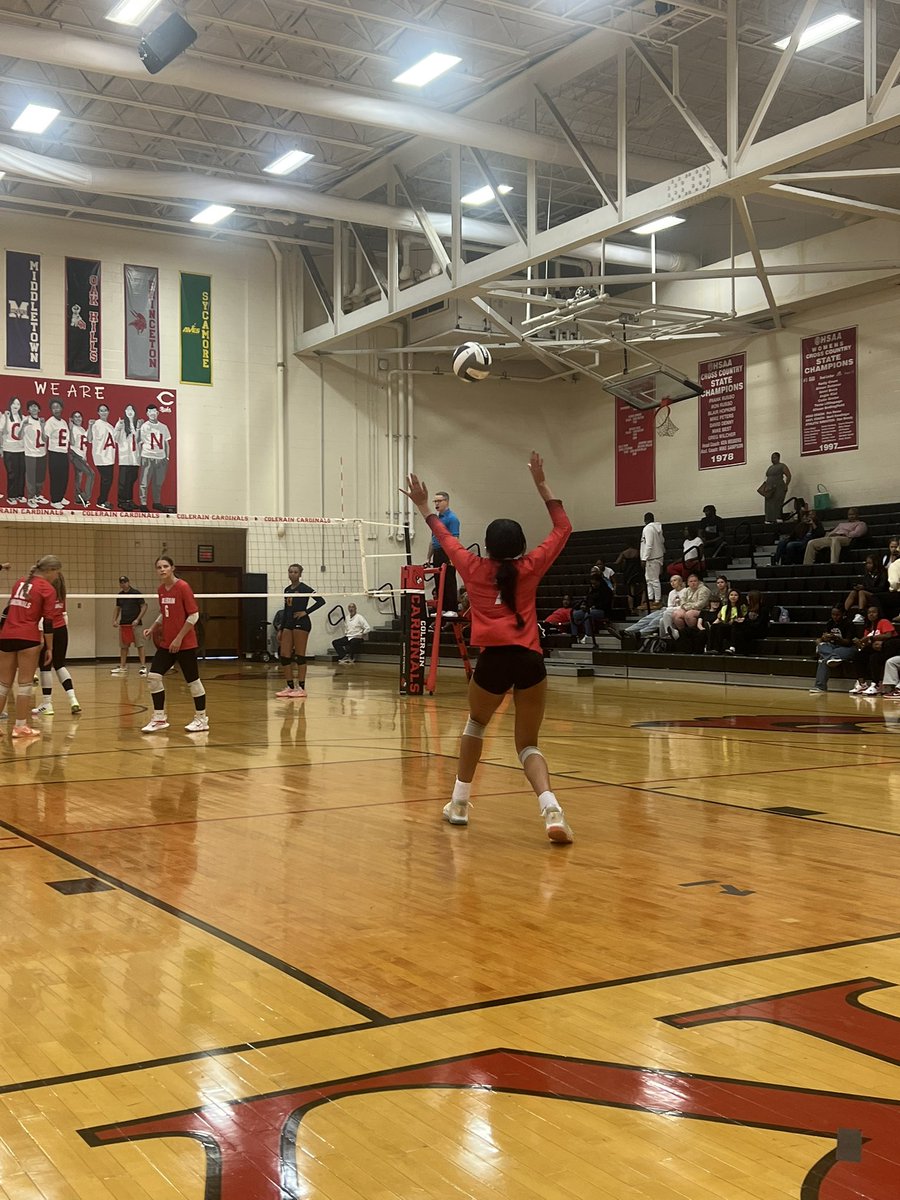 CHSAssistantAD's tweet image. 🧹PROGRAM SWEEP!🧹

Varsity takes down Purcell Marian in three, 25-12, 25-12, 25-10. 

Next up, the Cards host Mason at home this Thursday. #WeAreColerain