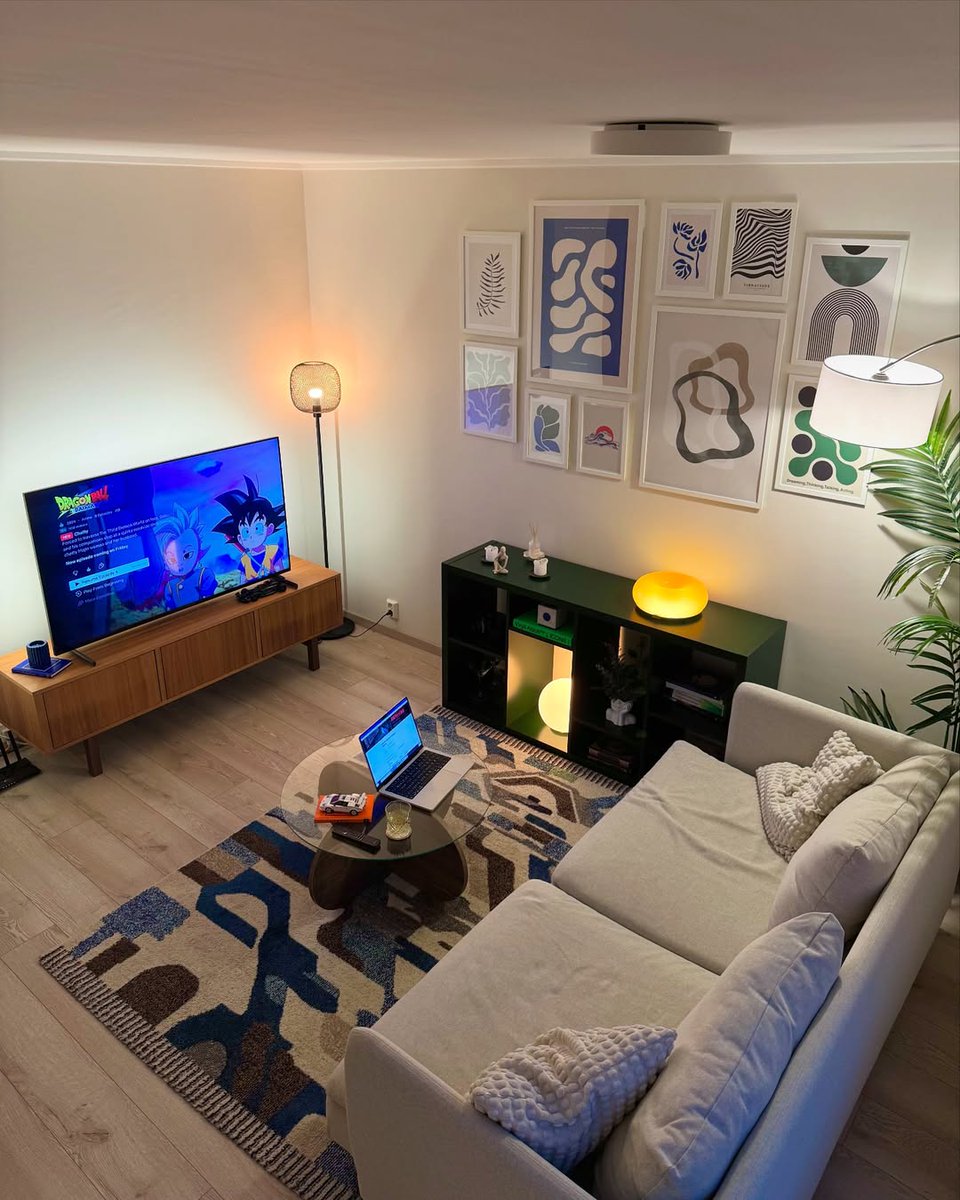 interiorsuckerr's tweet image. 